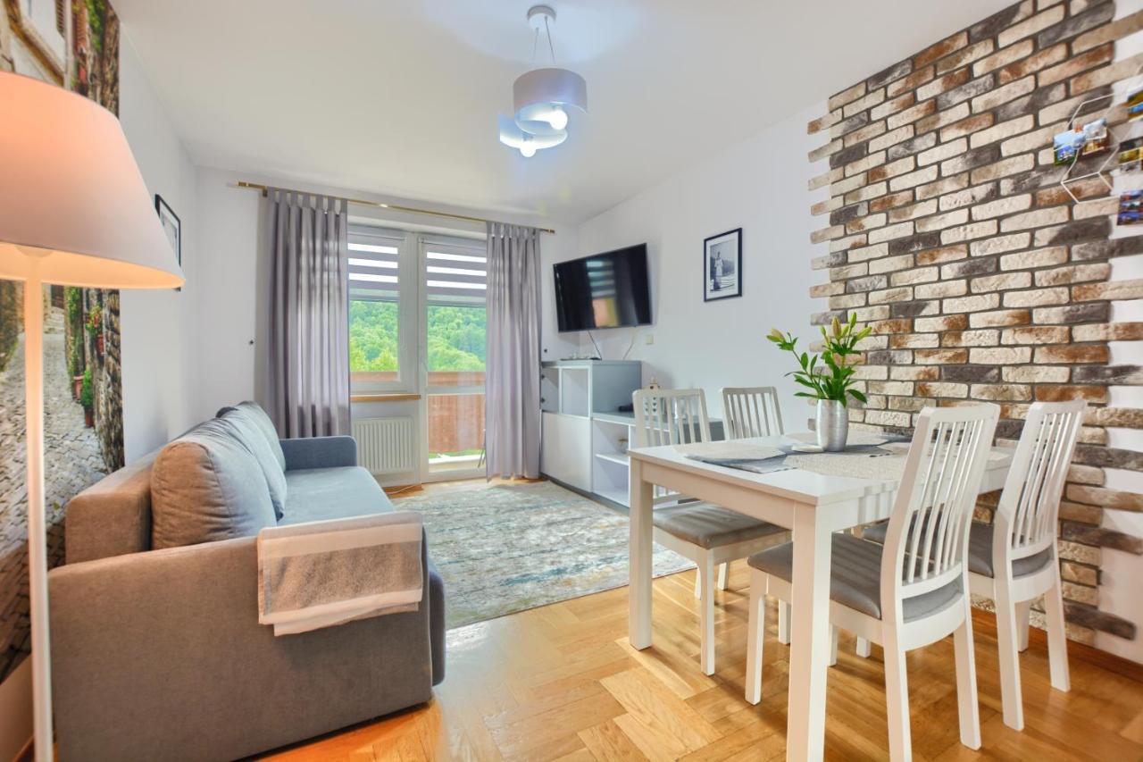 Apartamenty Bieszczadzki Aniol Ustrzyki Dolne Exterior foto