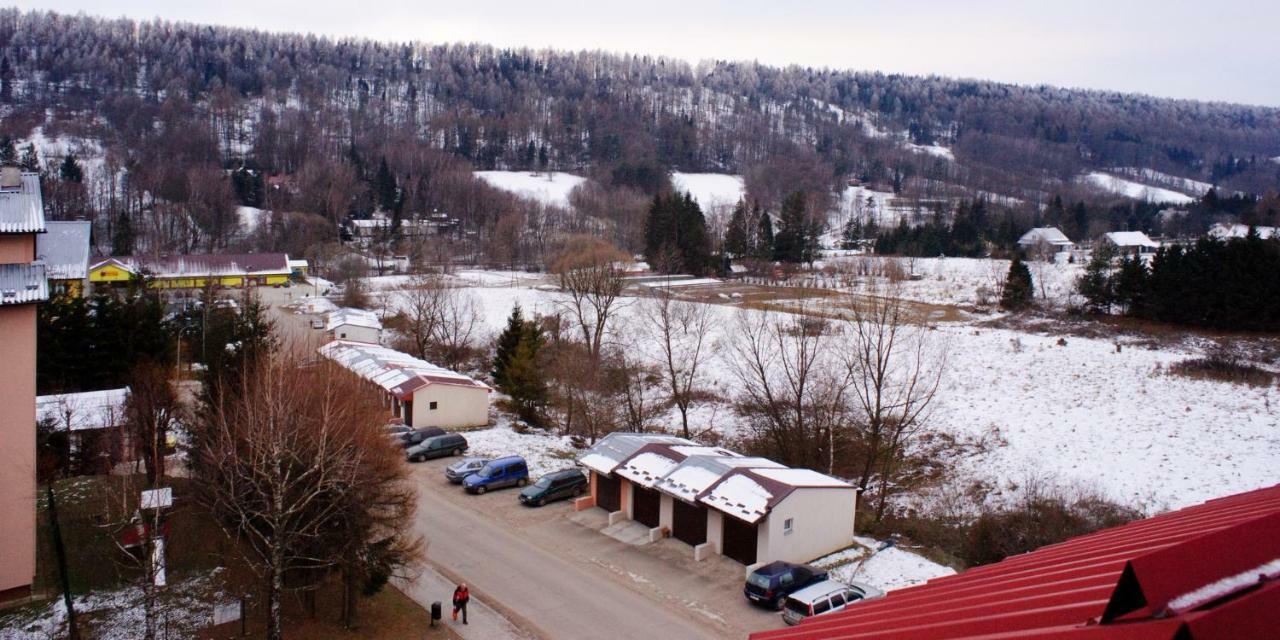 Apartamenty Bieszczadzki Aniol Ustrzyki Dolne Exterior foto