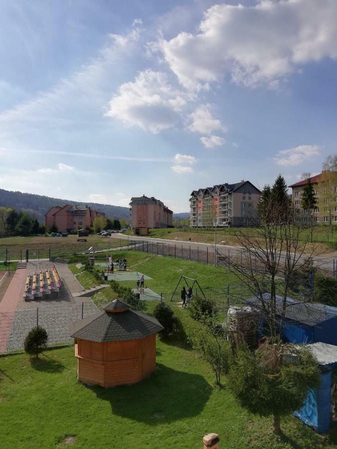 Apartamenty Bieszczadzki Aniol Ustrzyki Dolne Exterior foto